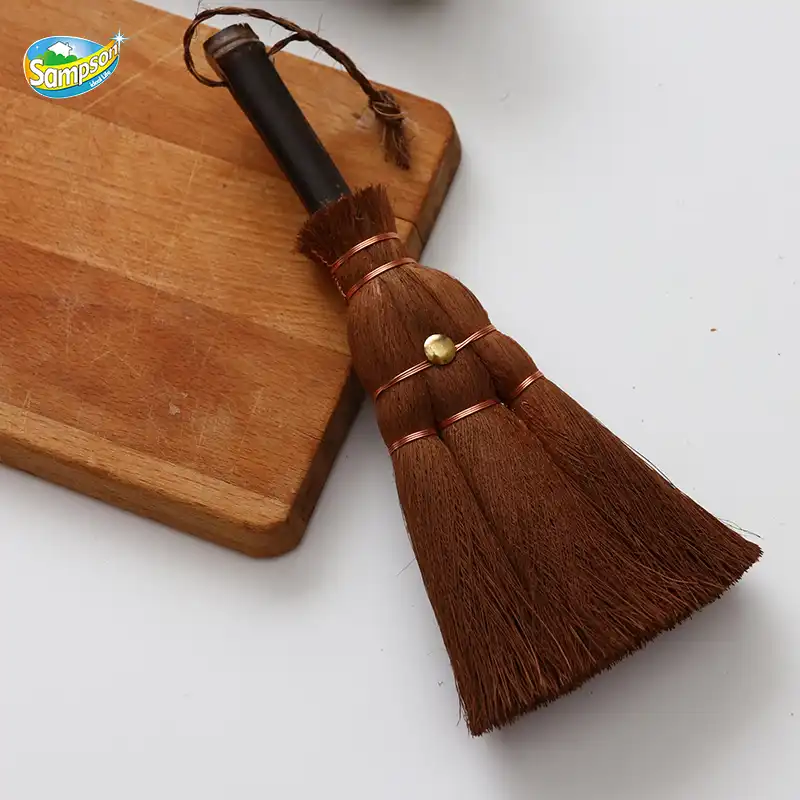 Coconut Mini Broomm Clean Brush